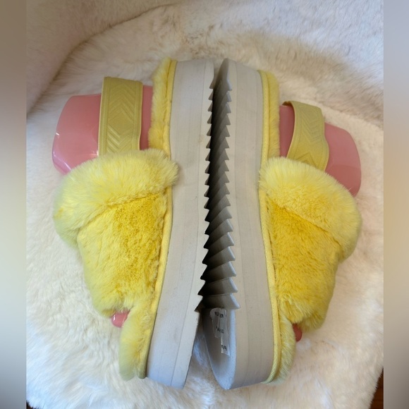 Koolaburra by Ugg Ya-Baby super soft chunky platform sandal shoe.Sz-10.   E - Picture 8 of 15